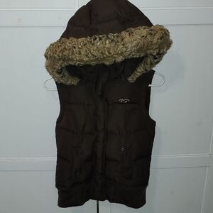 Hollister heavy brown down puffer vest with faux fur removeable hood Sz …